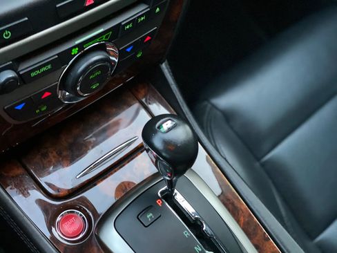 Used 2007 Jaguar XKR Convertible image 41