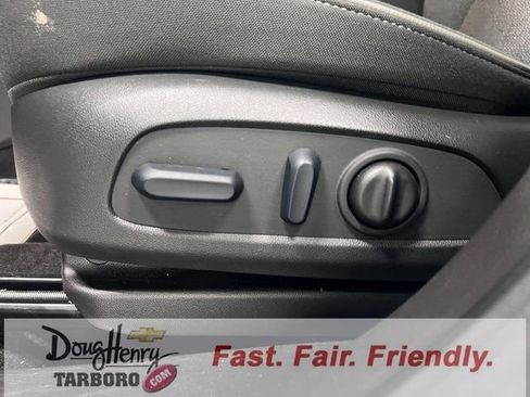 Used 2023 Chevrolet TrailBlazer LT image 28