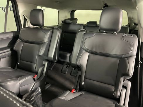 New 2027 Ford Expedition Platinum w/ Driver's Package RWD image 16