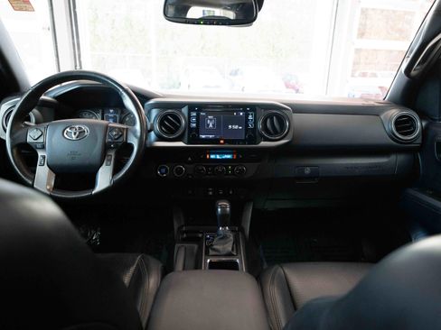 Used 2019 Toyota Tacoma TRD Off-Road image 20