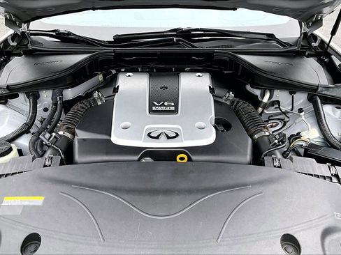 Used 2018 INFINITI Q70 L 3.7 image 36