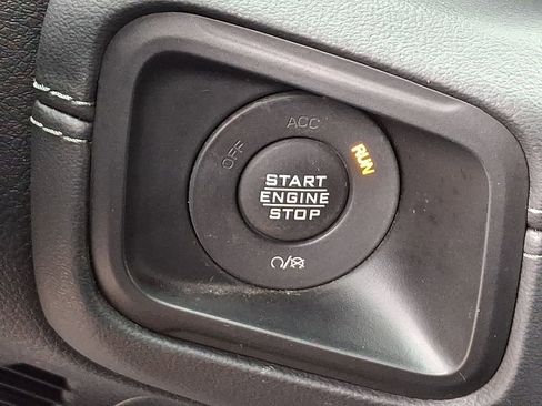 Used 2024 Jeep Wrangler High Altitude image 25