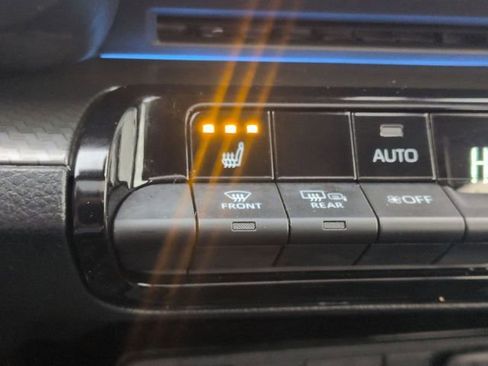 Certified 2025 Toyota Prius image 23