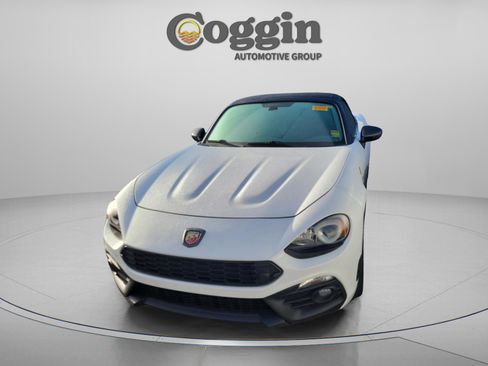 Used 2017 FIAT 124 Spider Abarth image 1