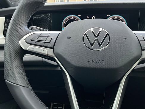 New 2026 Volkswagen Tiguan SE R-Line image 21