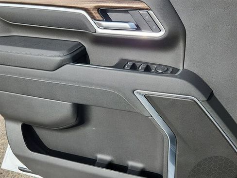 New 2026 Chevrolet Silverado 2500 LT w/ All Star Edition image 6