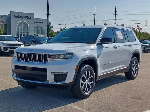 Used 2023 Jeep Grand Cherokee L Limited AWD/4WD image 2