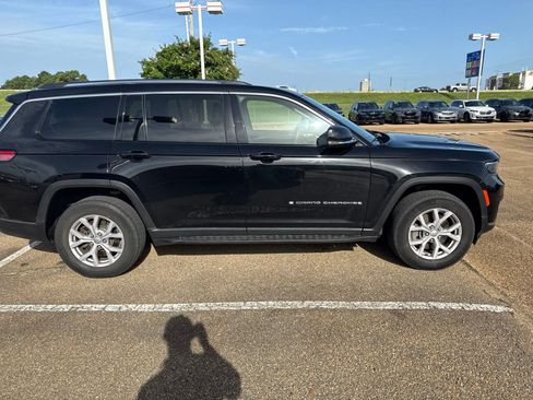 Used 2021 Jeep Grand Cherokee L Limited AWD/4WD image 4