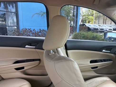 Used 2011 Honda Accord SE image 16