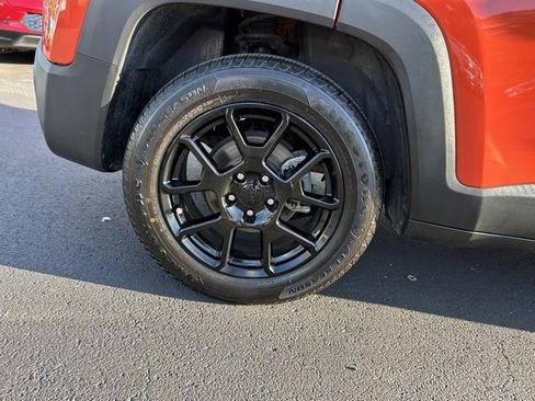 Used 2020 Jeep Renegade Altitude image 7