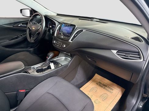 Used 2021 Chevrolet Malibu RS image 26