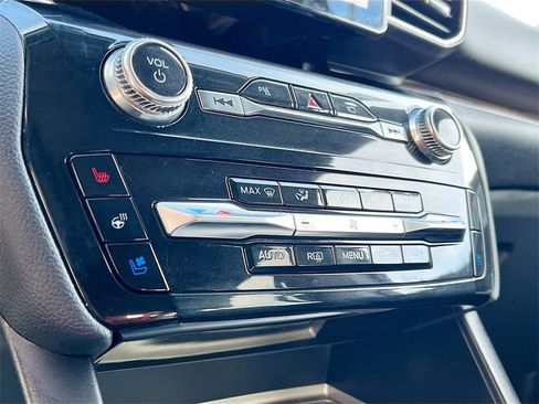 Used 2022 Ford Explorer Limited w/ Equipment Group 301A image 21