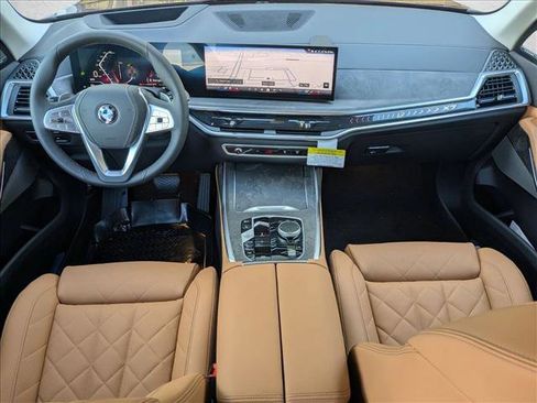New 2026 BMW X7 xDrive40i w/ Premium Package image 15