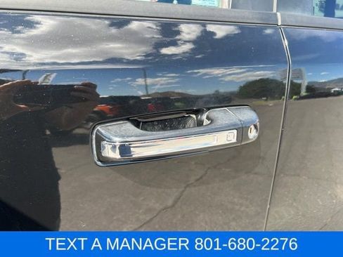 Used 2019 RAM 1500 Laramie AWD/4WD image 16