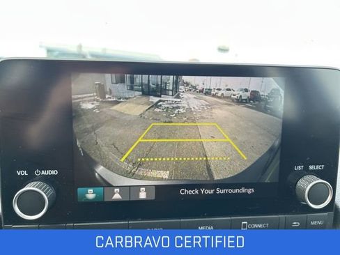 Used 2022 Honda Civic EX image 5