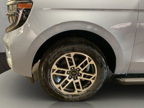 New 2026 Ford Expedition Max Active AWD/4WD image 7