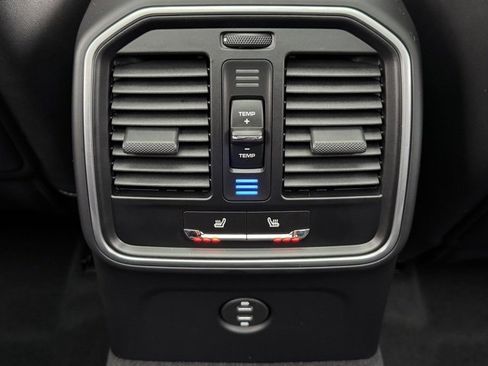 New 2026 Porsche Macan S image 31