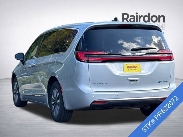 Used 2023 Chrysler Pacifica Limited FWD image 4