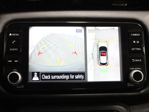 Used 2023 Nissan Kicks SR w/ SR Premium Package FWD image 14