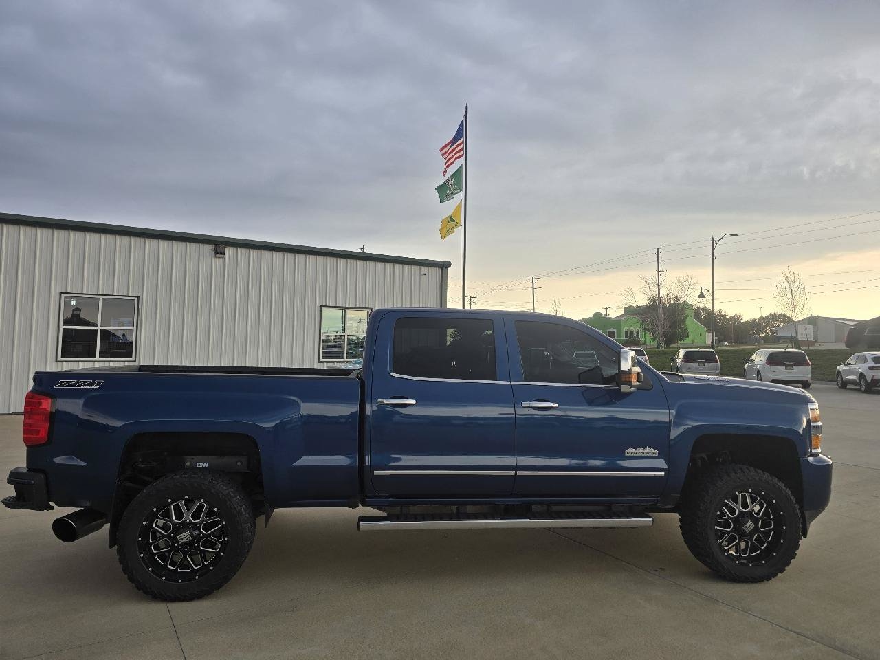 Used 2016 Chevrolet Silverado 3500 High Country w/ Duramax Plus Package AWD/4WD image 8