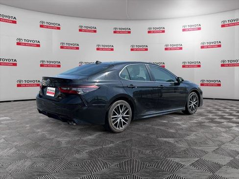 Certified 2024 Toyota Camry SE FWD image 3