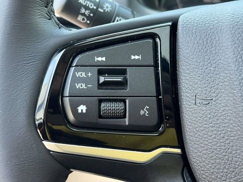 Used 2025 Honda Odyssey EX-L image 21