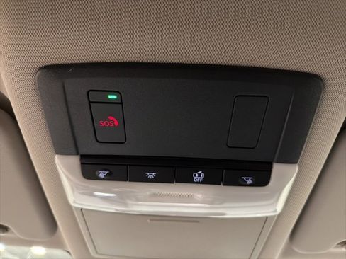 Used 2025 Nissan Rogue SV w/ Rock Creek Premium Package image 31