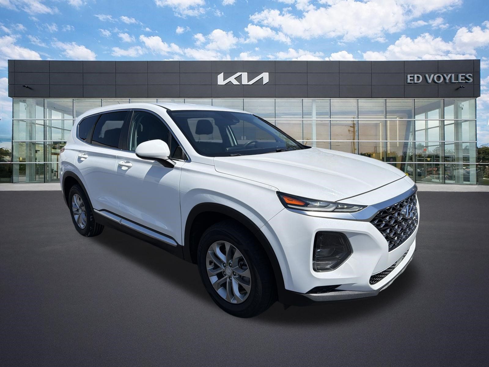 Used 2020 Hyundai Santa Fe SE FWD image 1