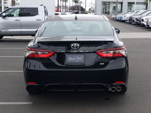 Used 2023 Toyota Camry SE image 5