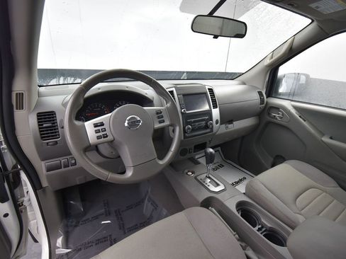 Used 2020 Nissan Frontier S image 13