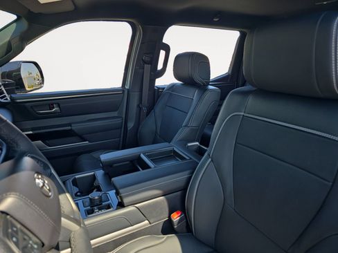 Certified 2026 Toyota Tundra Limited AWD/4WD image 9