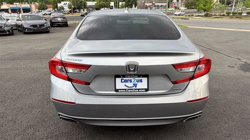 Used 2018 Honda Accord Touring image 5