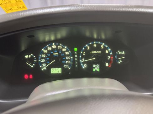 Used 2002 INFINITI QX4 Luxury image 28