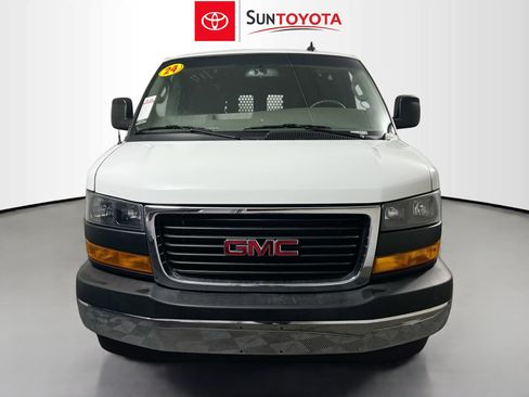 Used 2024 GMC Savana 2500 w/ Driver Convenience Package image 10