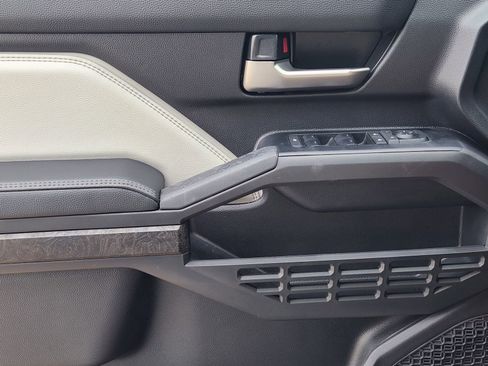 New 2026 Toyota Tacoma Limited AWD/4WD image 21