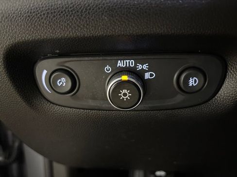 Used 2020 Chevrolet Traverse LT FWD image 15