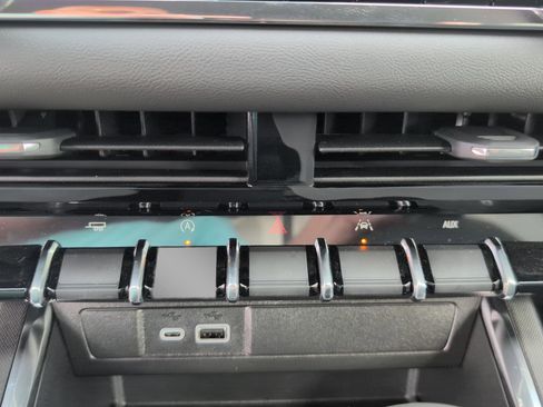 New 2026 GMC Canyon Elevation w/ Convenience Package RWD image 24