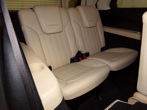 Used 2019 Mercedes-Benz GLS 450 4MATIC image 11