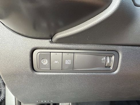 New 2026 Chevrolet Equinox EV LT image 26