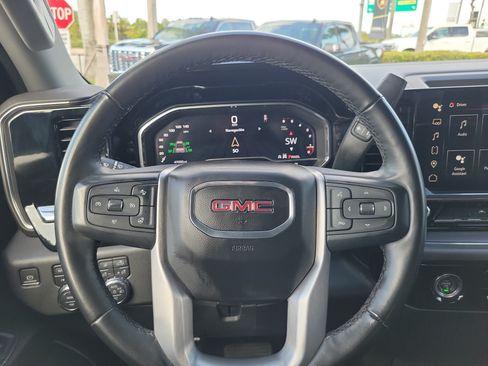 Used 2024 GMC Sierra 1500 SLT AWD/4WD image 18