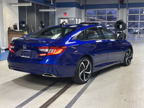 Used 2022 Honda Accord Sport image 4