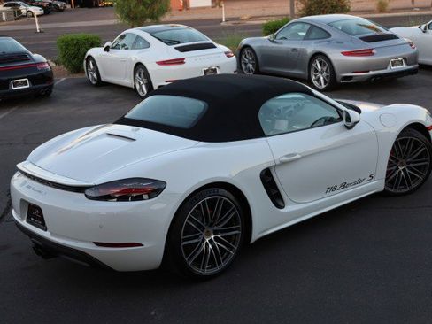 Used 2024 Porsche 718 Boxster S RWD image 69