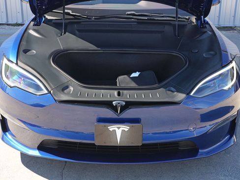 Used 2022 Tesla Model S Plaid image 8