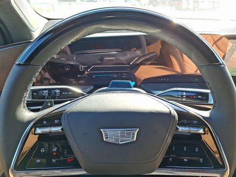 New 2025 Cadillac Escalade IQ Sport 2 w/ LPO, ONYX Package image 15