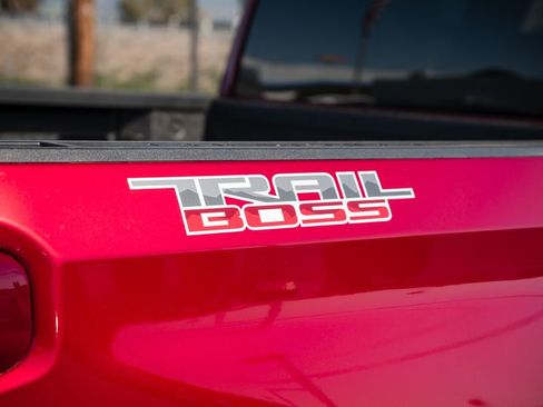 New 2026 Chevrolet Silverado 1500 LT Trail Boss w/ LPO, Dark Essentials Package AWD/4WD image 13