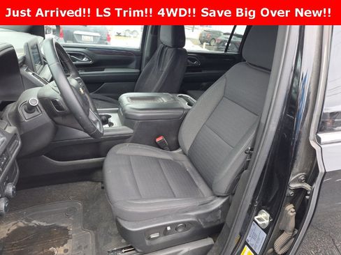 Used 2023 Chevrolet Suburban LS image 9