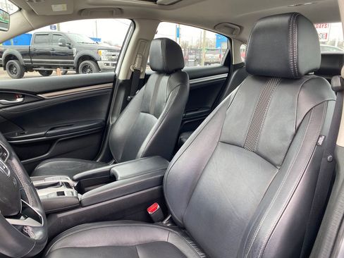 Used 2021 Honda Civic Touring image 10