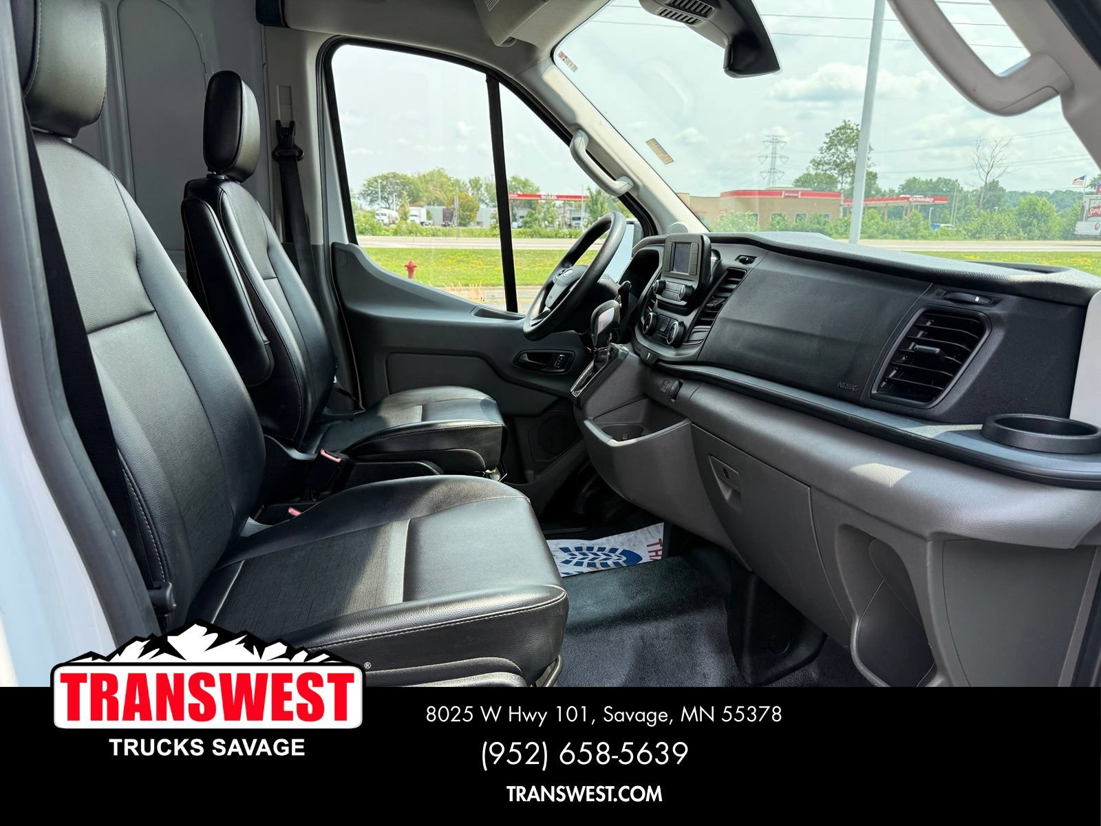 Used 2025 Ford Transit 250 148 Medium Roof Extended AWD image 7