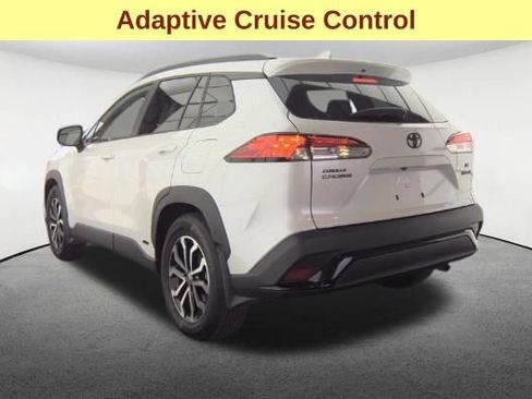 Used 2024 Toyota Corolla Cross AWD Hybrid image 8