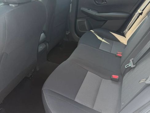 Used 2024 Nissan Sentra SV FWD image 15